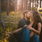 Jak nie dać się oszukać emocjom: pułapki idealizowania poznanych online osób